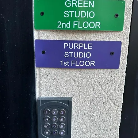 Green&Purple Studio 24-24 Access Bois-Colombes Exterior foto