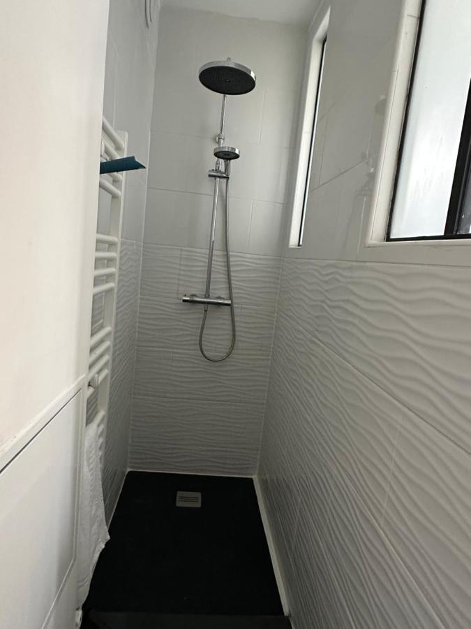 Apartment Green&purple 24-24 Access Bois-Colombes